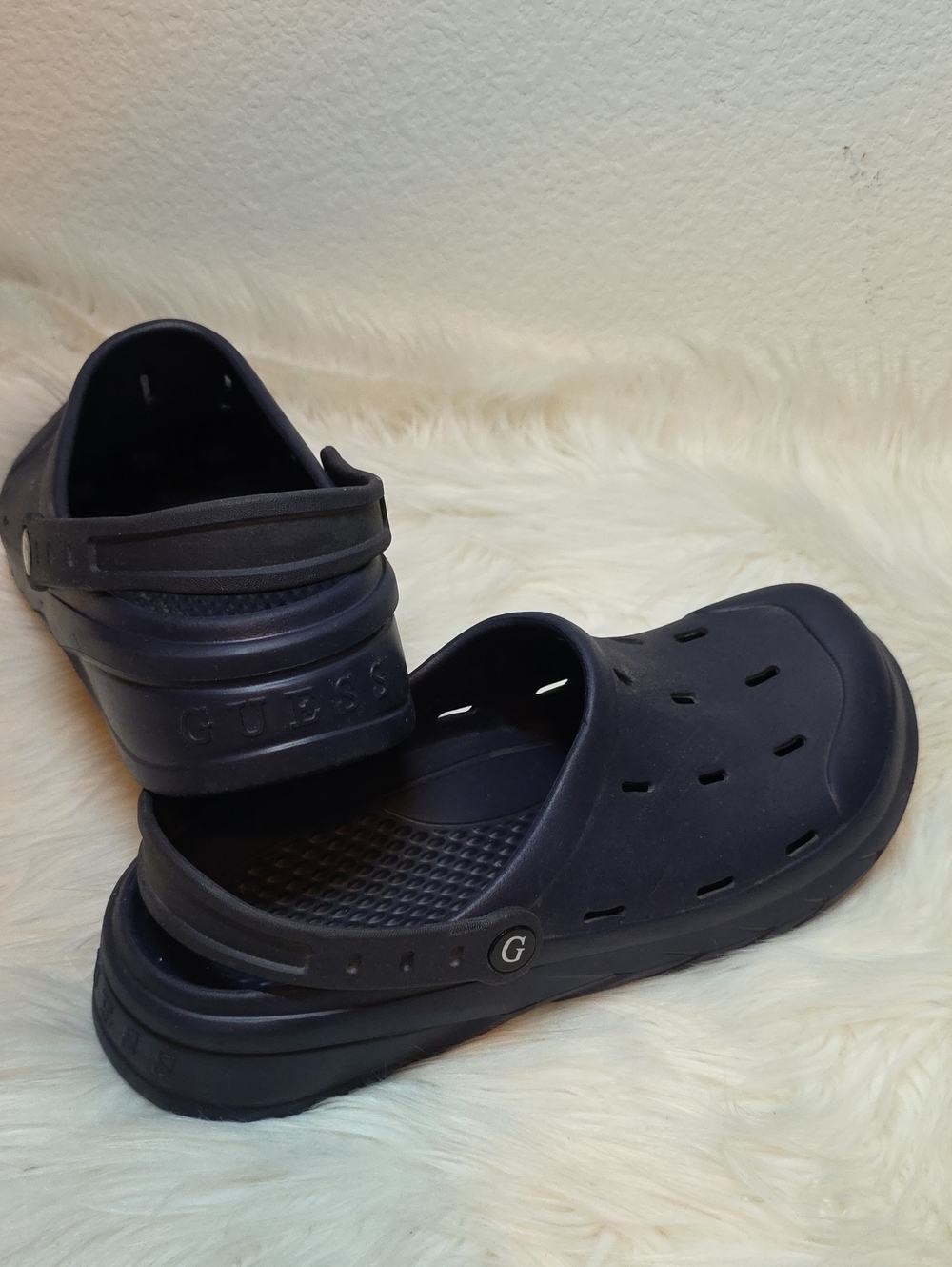 GUESS Men’s Navy Comfort Clog